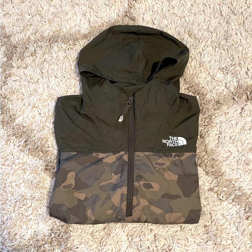 ‼️SOLD‼️The North Face windbreaker jacket